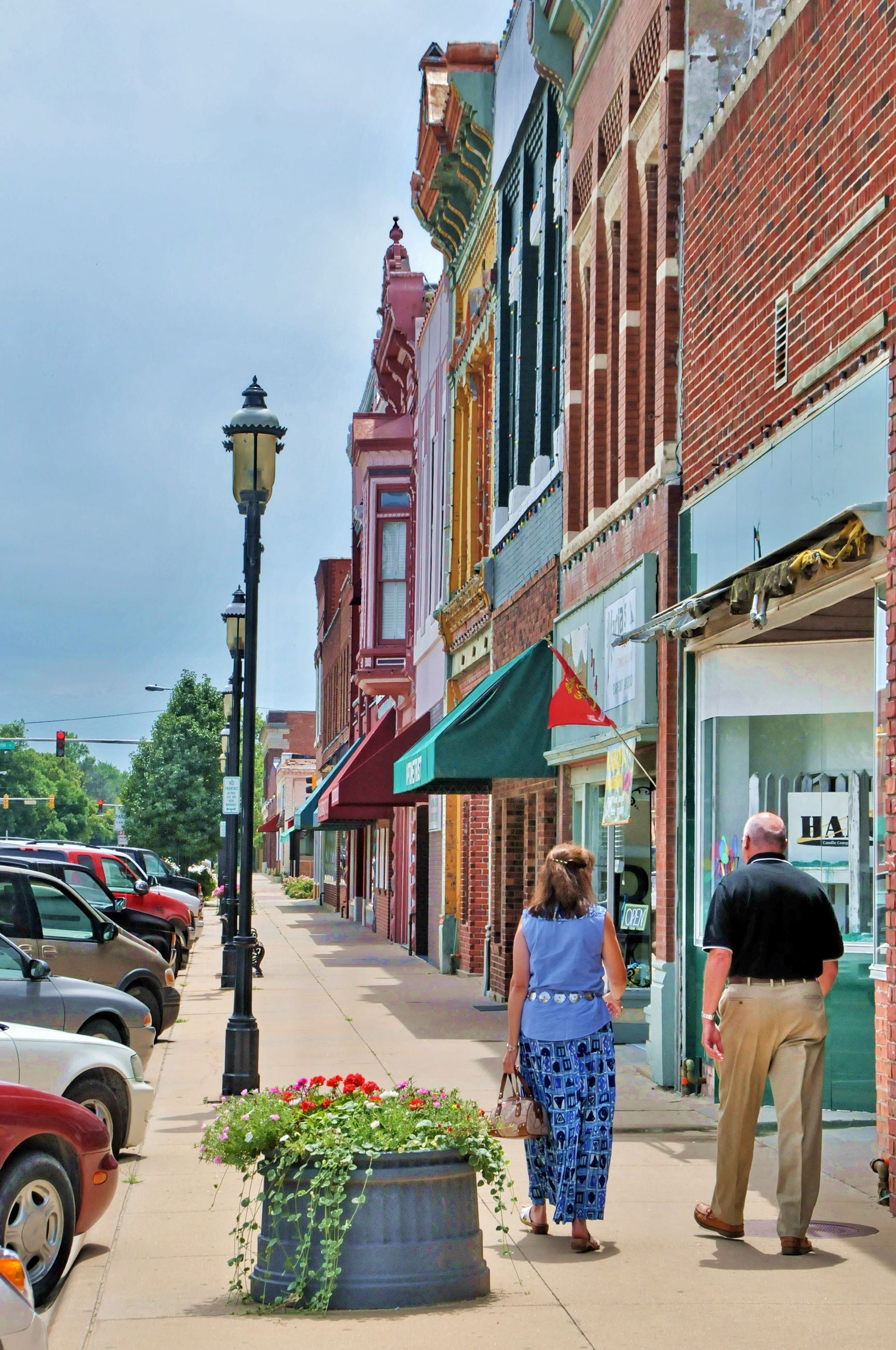 Main Street stroll (002)
